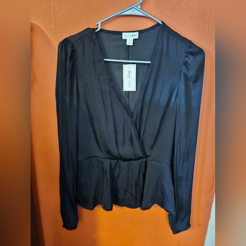 Maison Jules long sleeve NWT